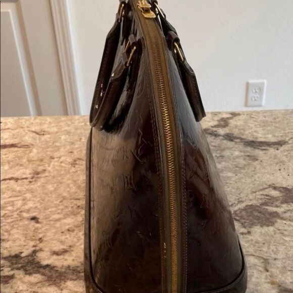 Louis Vuitton Alma GM - Picture 8 of 10